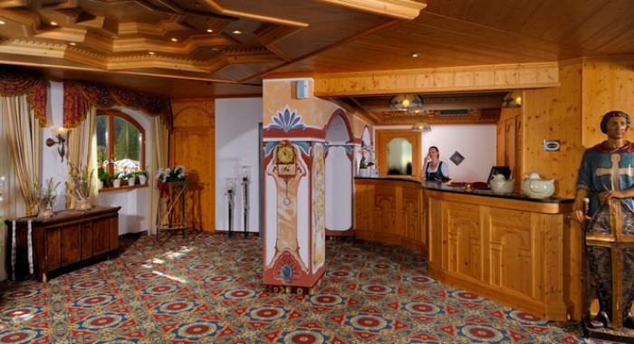 Hotel La Perla (Canazei), Val di Fassa ski chalet, image 5